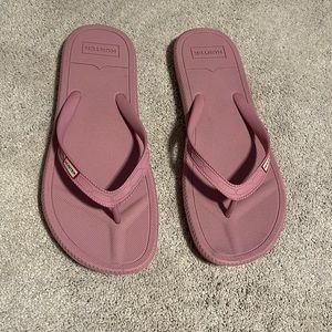 Hunter flip flops